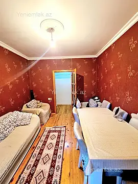 Satılır 2 otaqlı köhnə tikili 65 m²