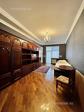 Satılır 3 otaqlı yeni tikili 170 m²