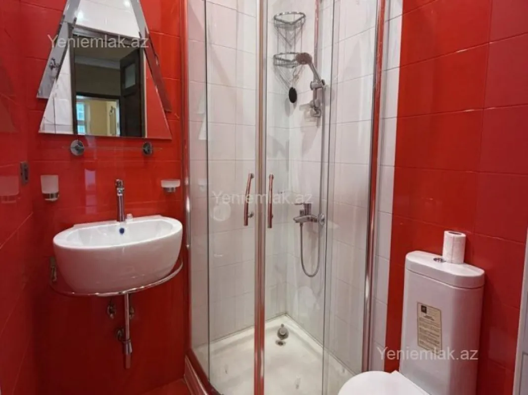 Satılır 3 otaqlı yeni tikili 170 m²