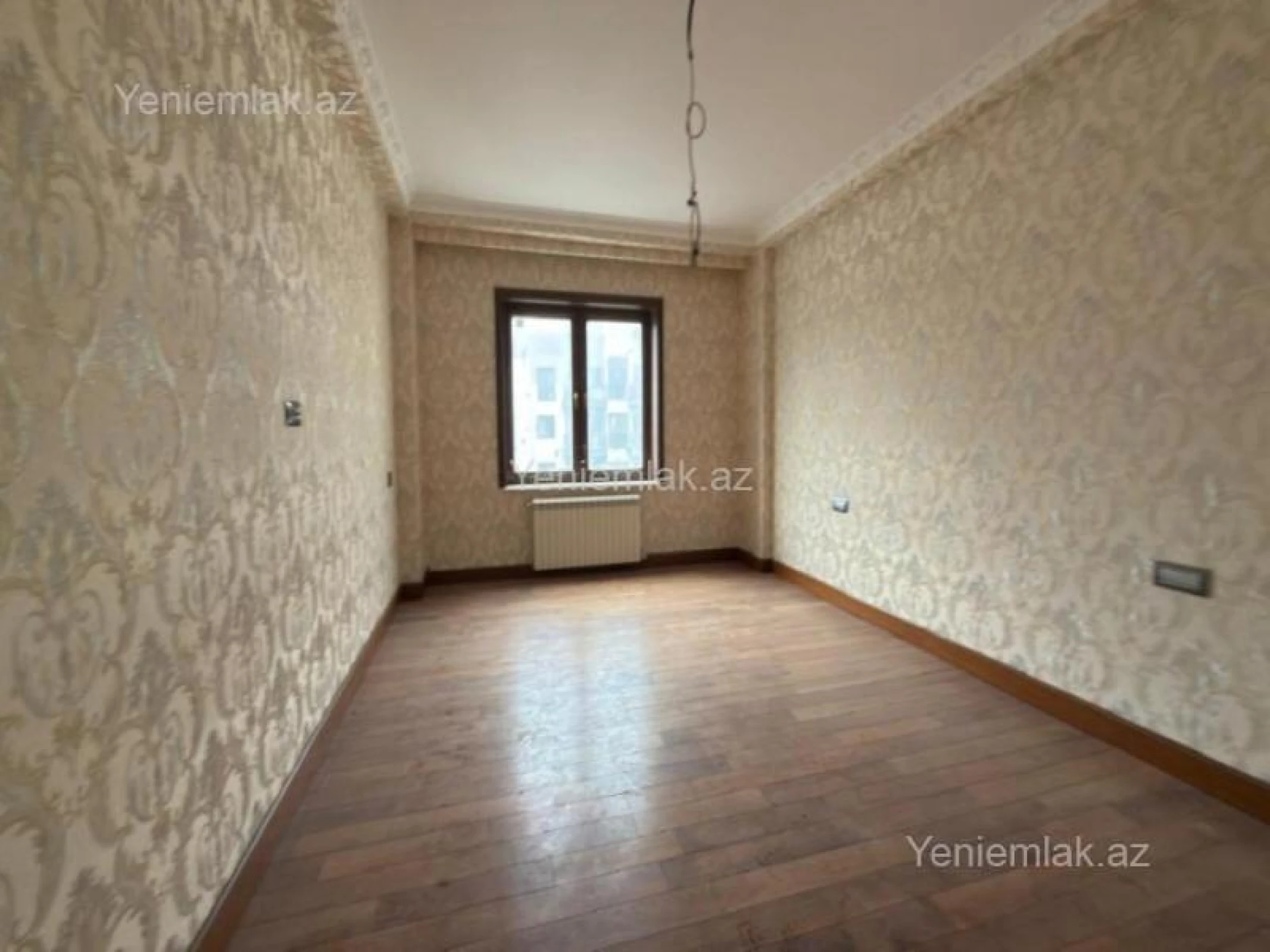Satılır 5 otaqlı yeni tikili 200 m²