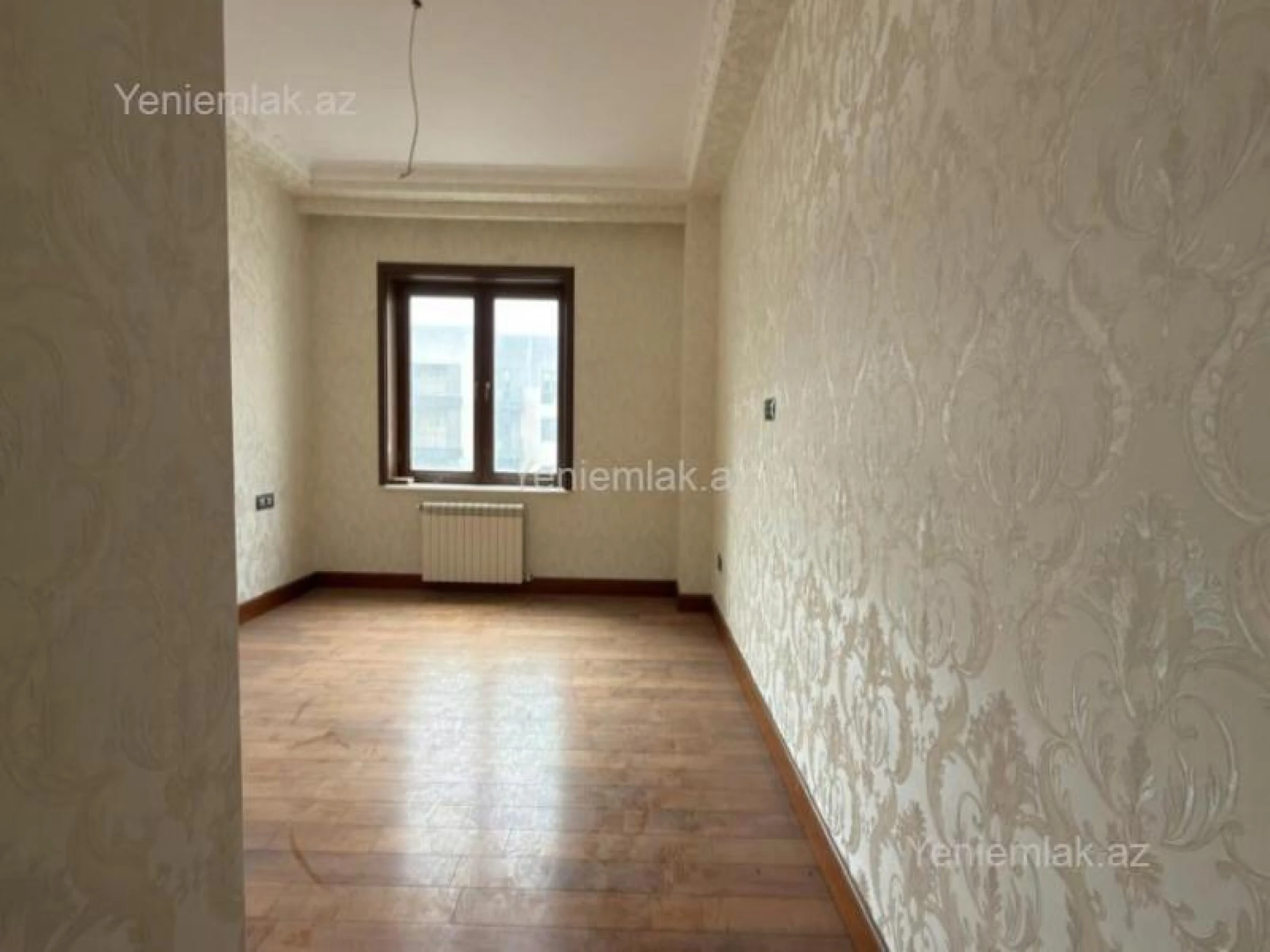 Satılır 5 otaqlı yeni tikili 200 m²
