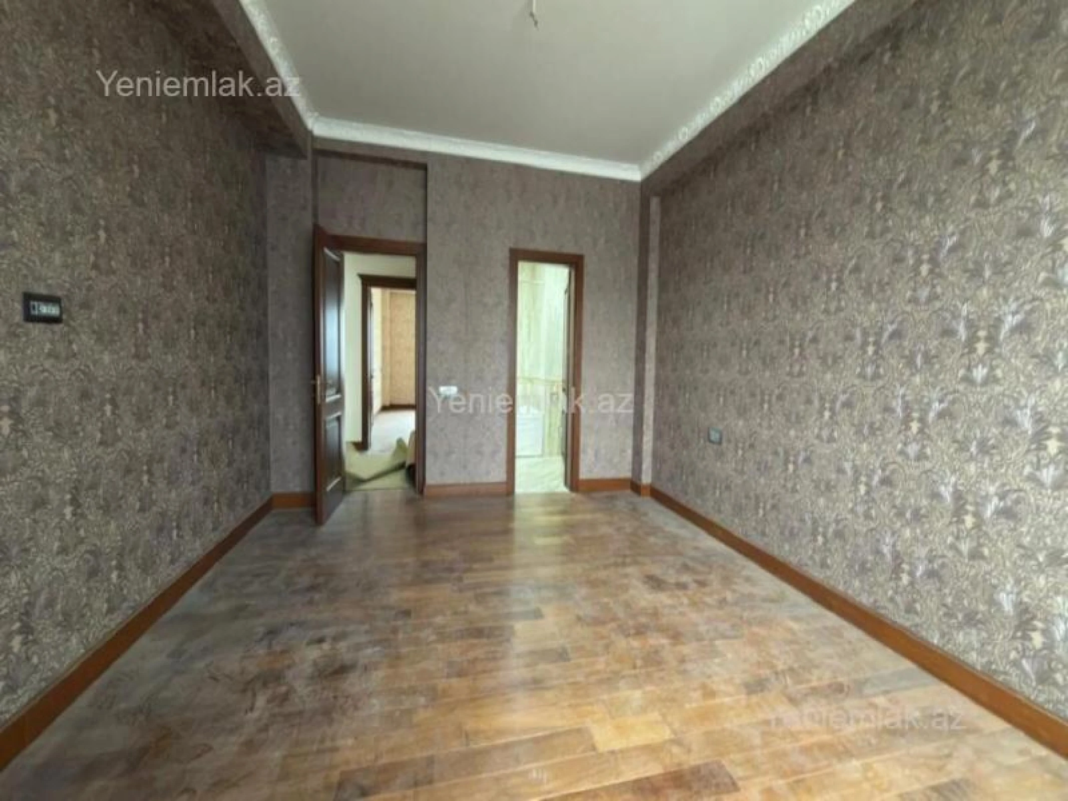 Satılır 5 otaqlı yeni tikili 200 m²