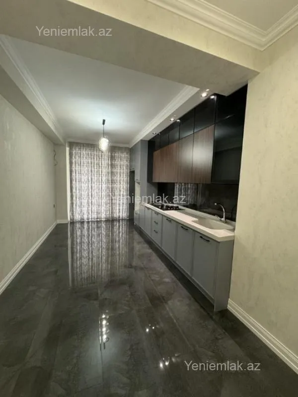 Satılır 3 otaqlı yeni tikili 138 m²