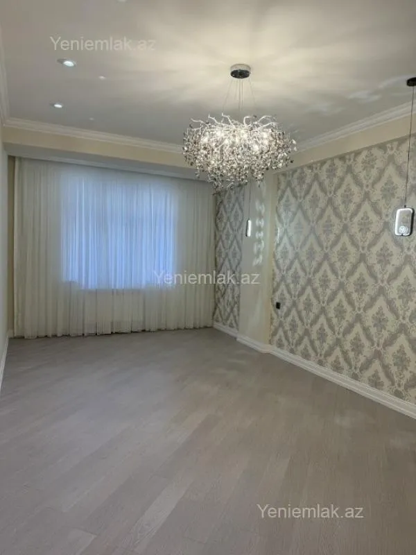 Satılır 3 otaqlı yeni tikili 138 m²