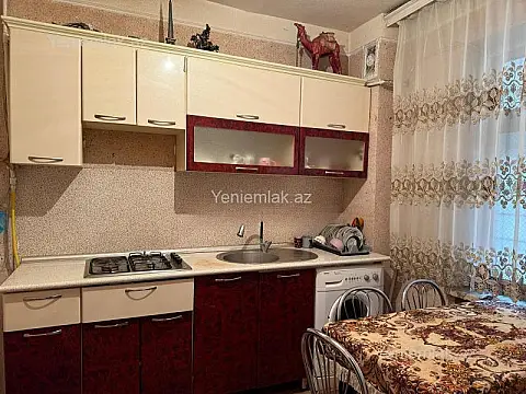 Satılır 3 otaqlı köhnə tikili 85.5 m²