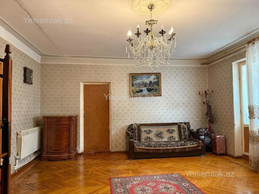 Satılır 3 otaqlı köhnə tikili 85.5 m²