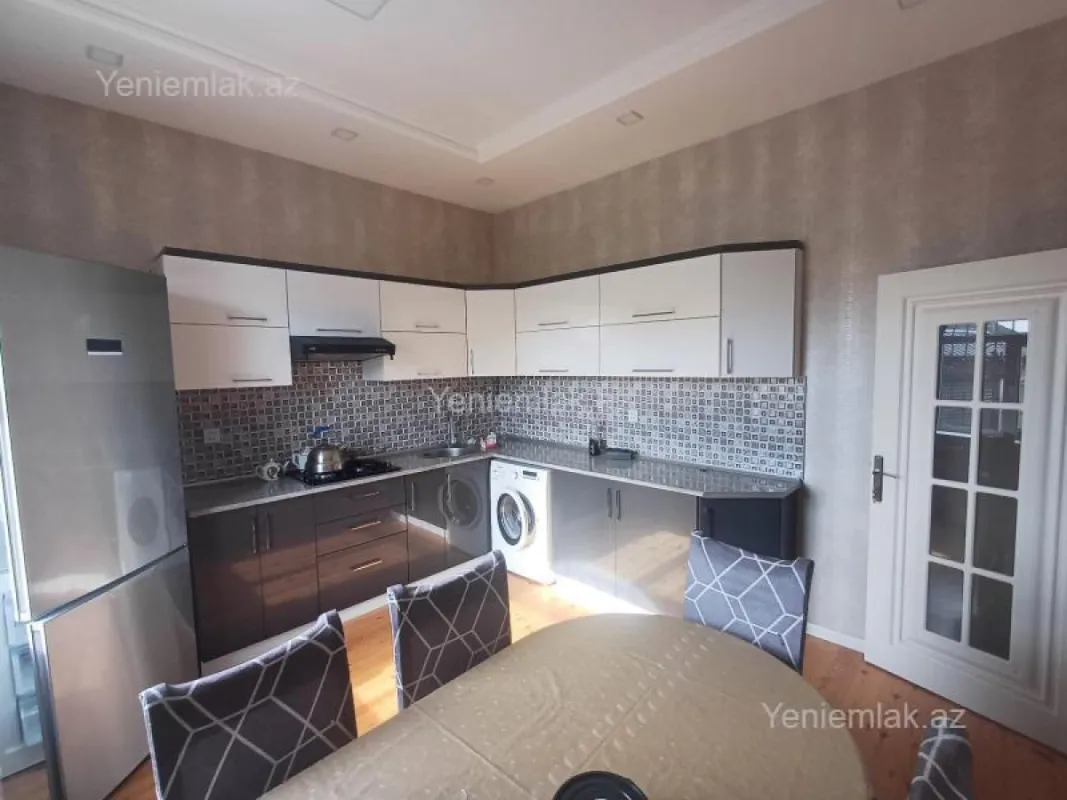 Satılır 5 otaqlı həyət evi 150 m²