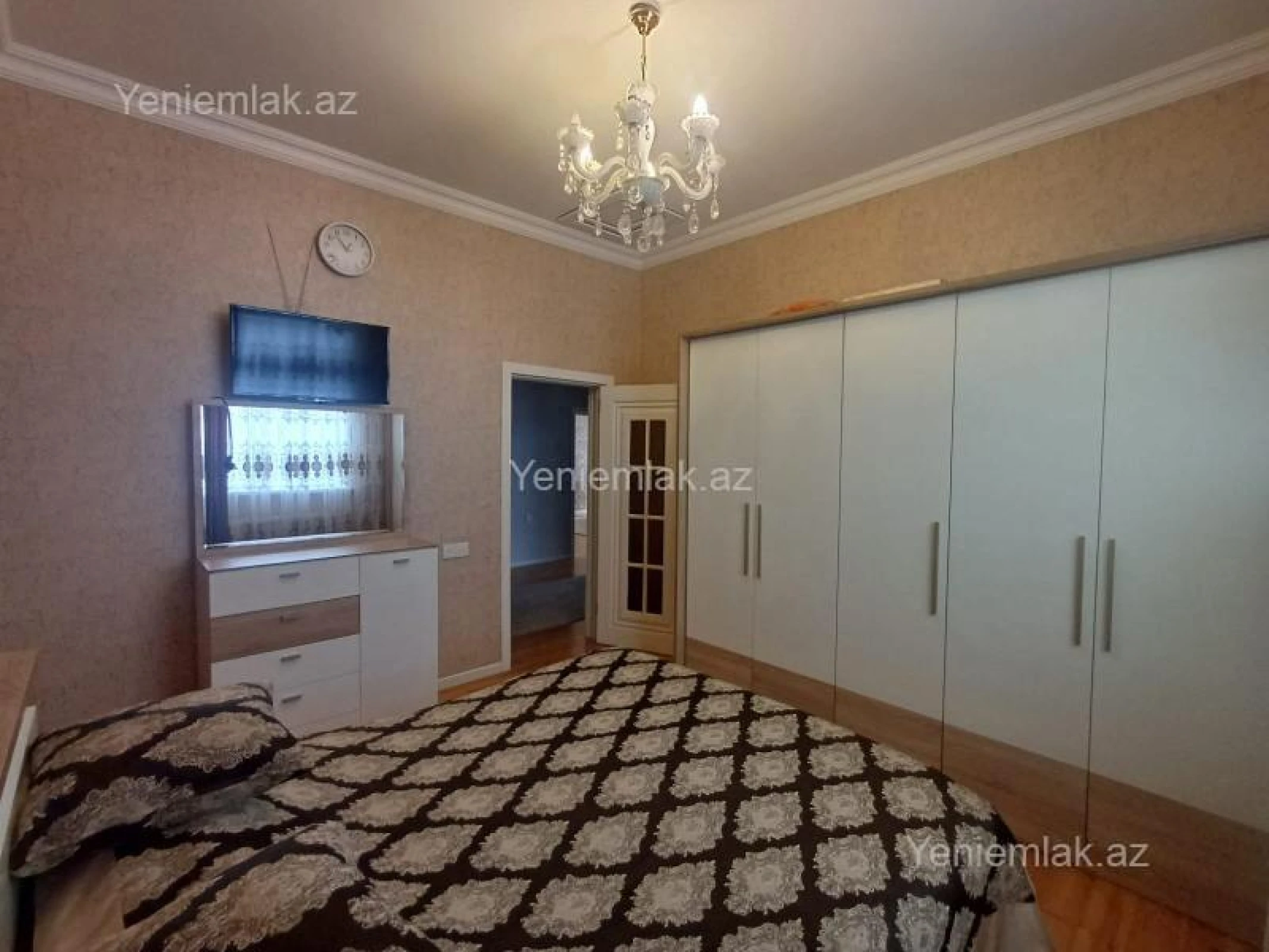 Satılır 5 otaqlı həyət evi 150 m²