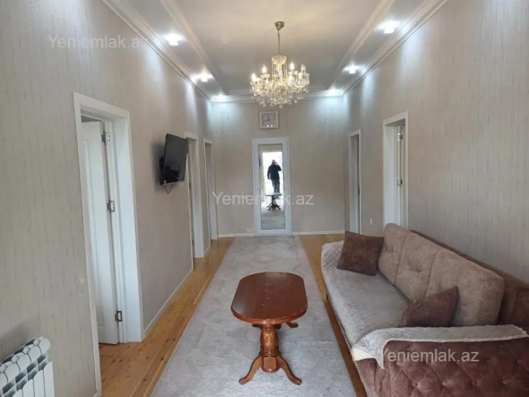 Satılır 5 otaqlı həyət evi 150 m²