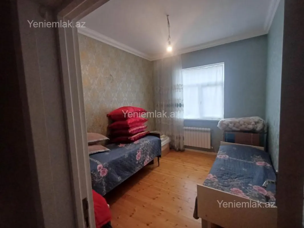 Satılır 5 otaqlı həyət evi 150 m²