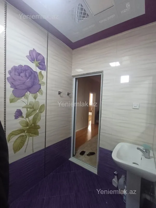 Satılır 5 otaqlı həyət evi 150 m²