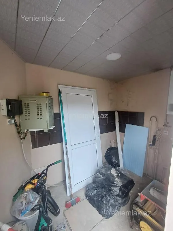 Satılır 5 otaqlı həyət evi 150 m²