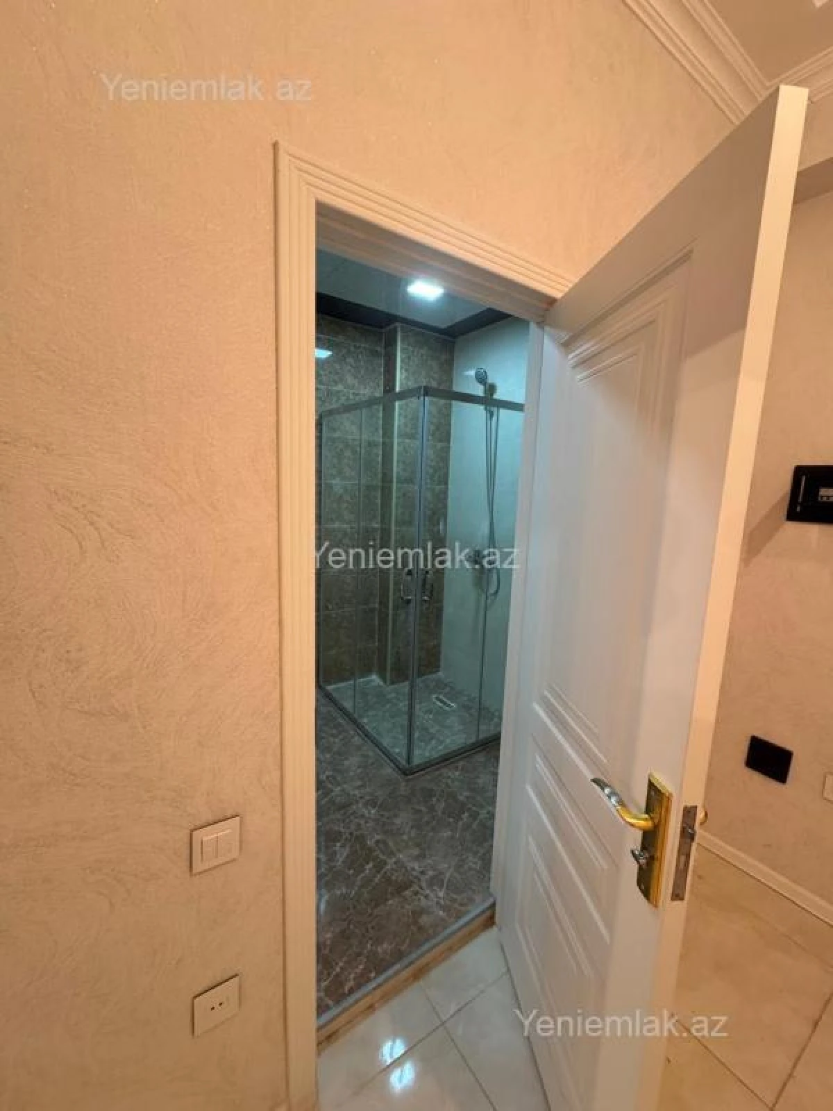 Satılır 2 otaqlı yeni tikili 94 m²