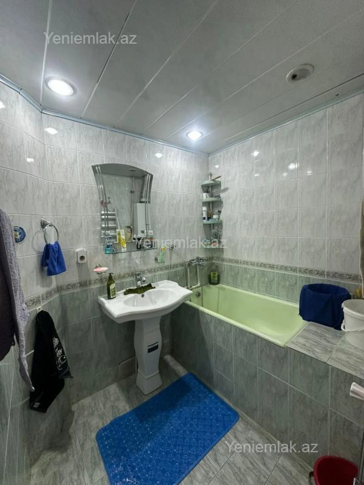 Satılır 3 otaqlı köhnə tikili 82 m²