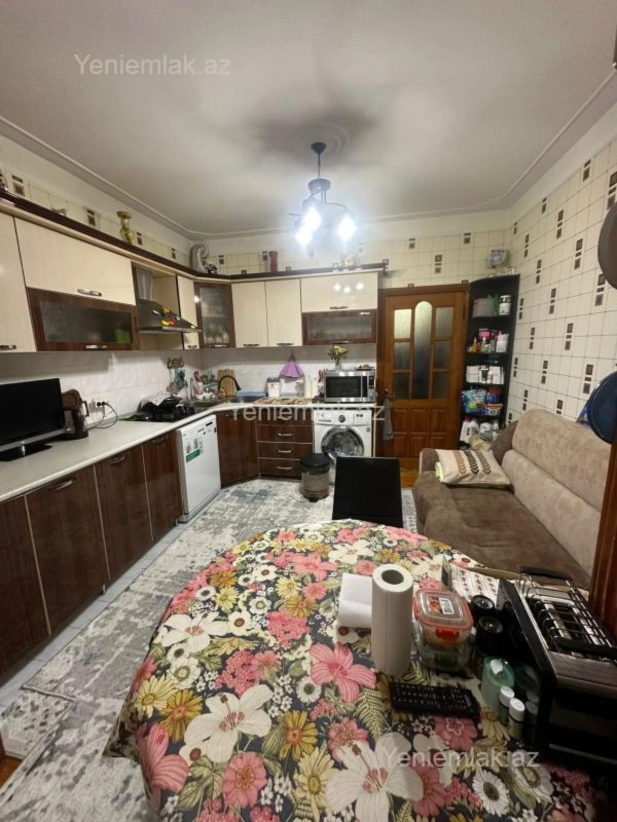 Satılır 3 otaqlı köhnə tikili 82 m²