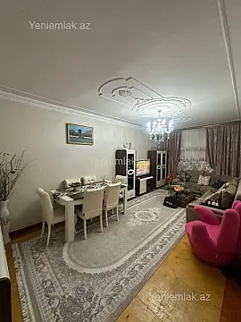 Satılır 3 otaqlı köhnə tikili 82 m²