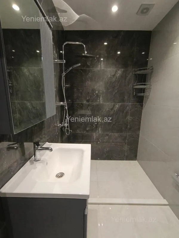 Satılır 2 otaqlı yeni tikili 47 m²