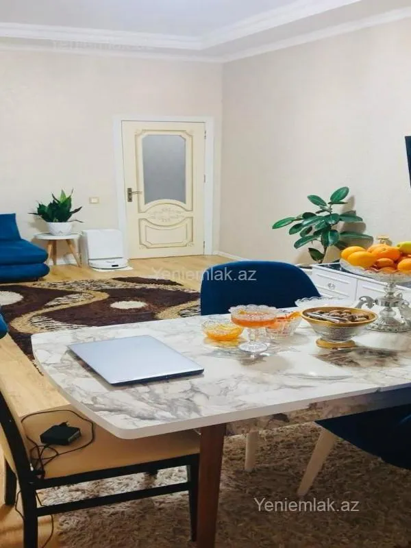 Satılır 2 otaqlı yeni tikili 70 m²