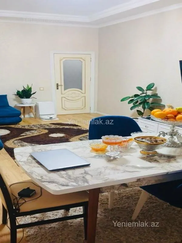 Satılır 2 otaqlı yeni tikili 70 m²