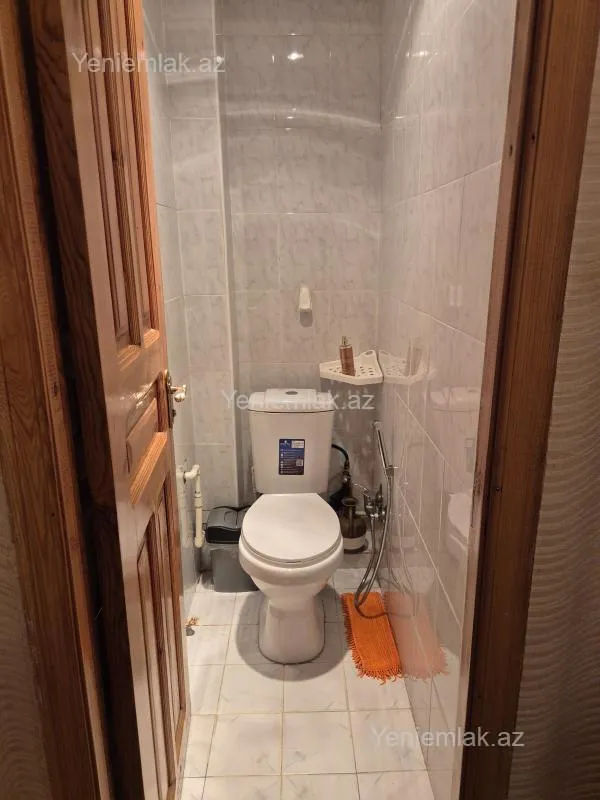 Satılır 2 otaqlı köhnə tikili 55 m²