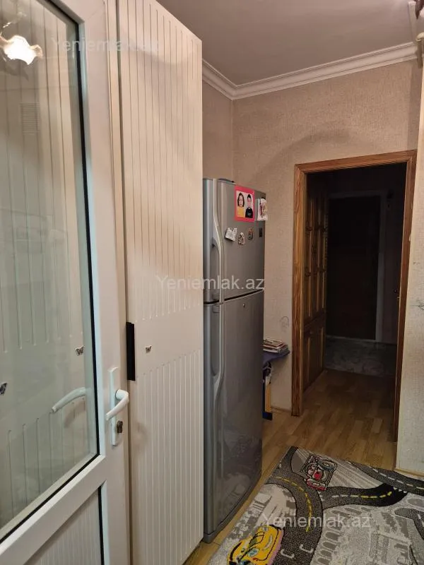 Satılır 2 otaqlı köhnə tikili 55 m²