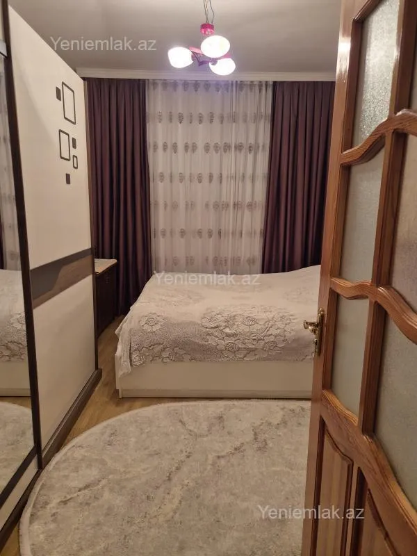 Satılır 2 otaqlı köhnə tikili 55 m²