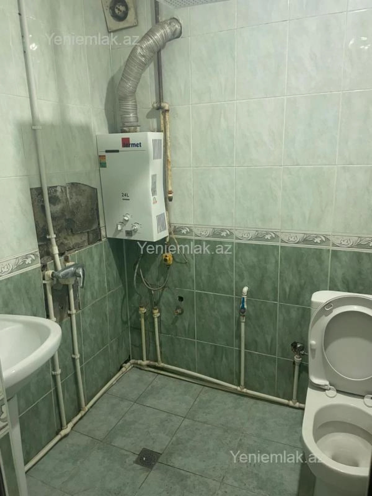 Satılır 2 otaqlı köhnə tikili 50 m²