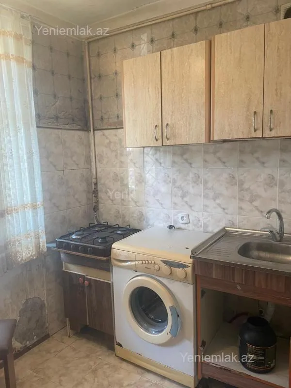 Satılır 2 otaqlı köhnə tikili 50 m²