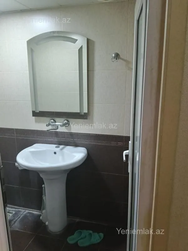 Satılır 3 otaqlı yeni tikili 90 m²