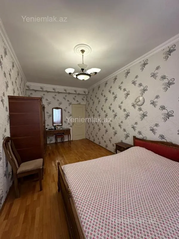 Satılır 3 otaqlı yeni tikili 153 m²