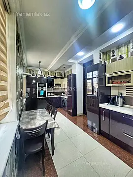 Satılır 4 otaqlı yeni tikili 165 m²