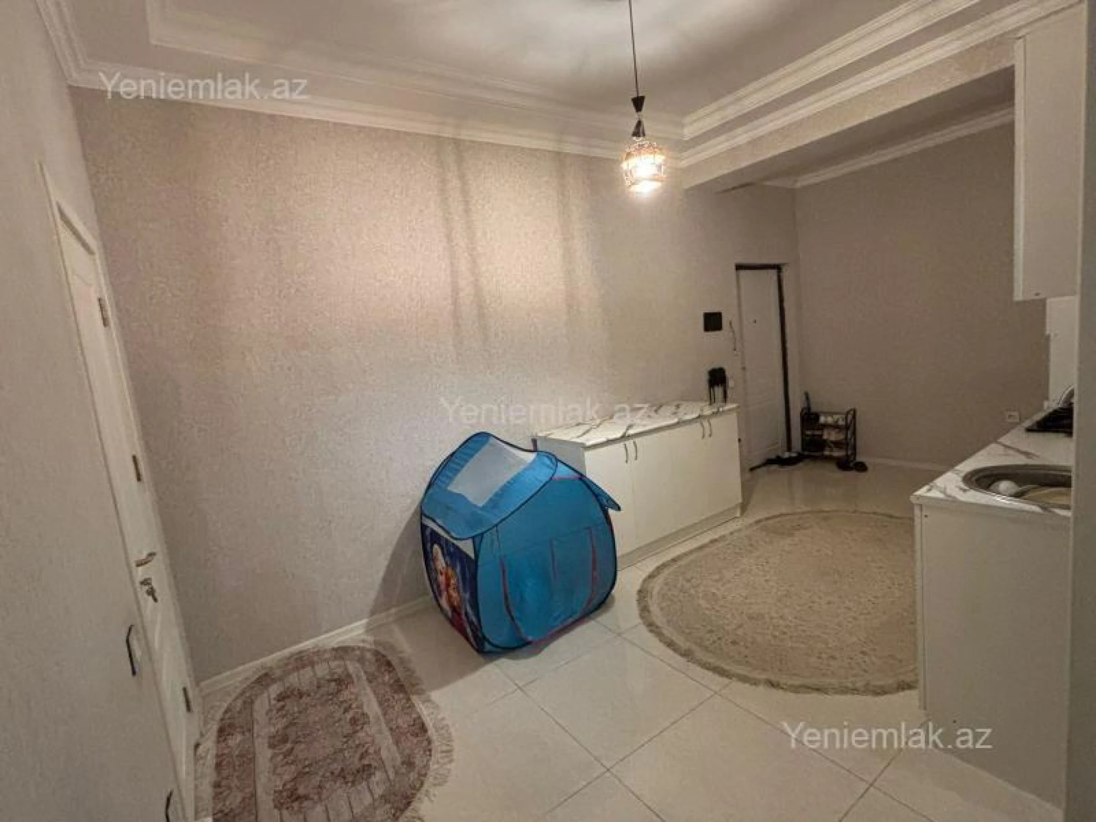 Satılır 2 otaqlı yeni tikili 74 m²