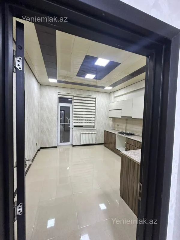 Satılır 3 otaqlı yeni tikili 125 m²