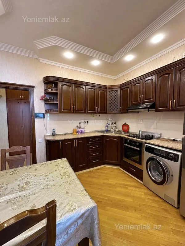 Satılır 1 otaqlı yeni tikili 60 m²