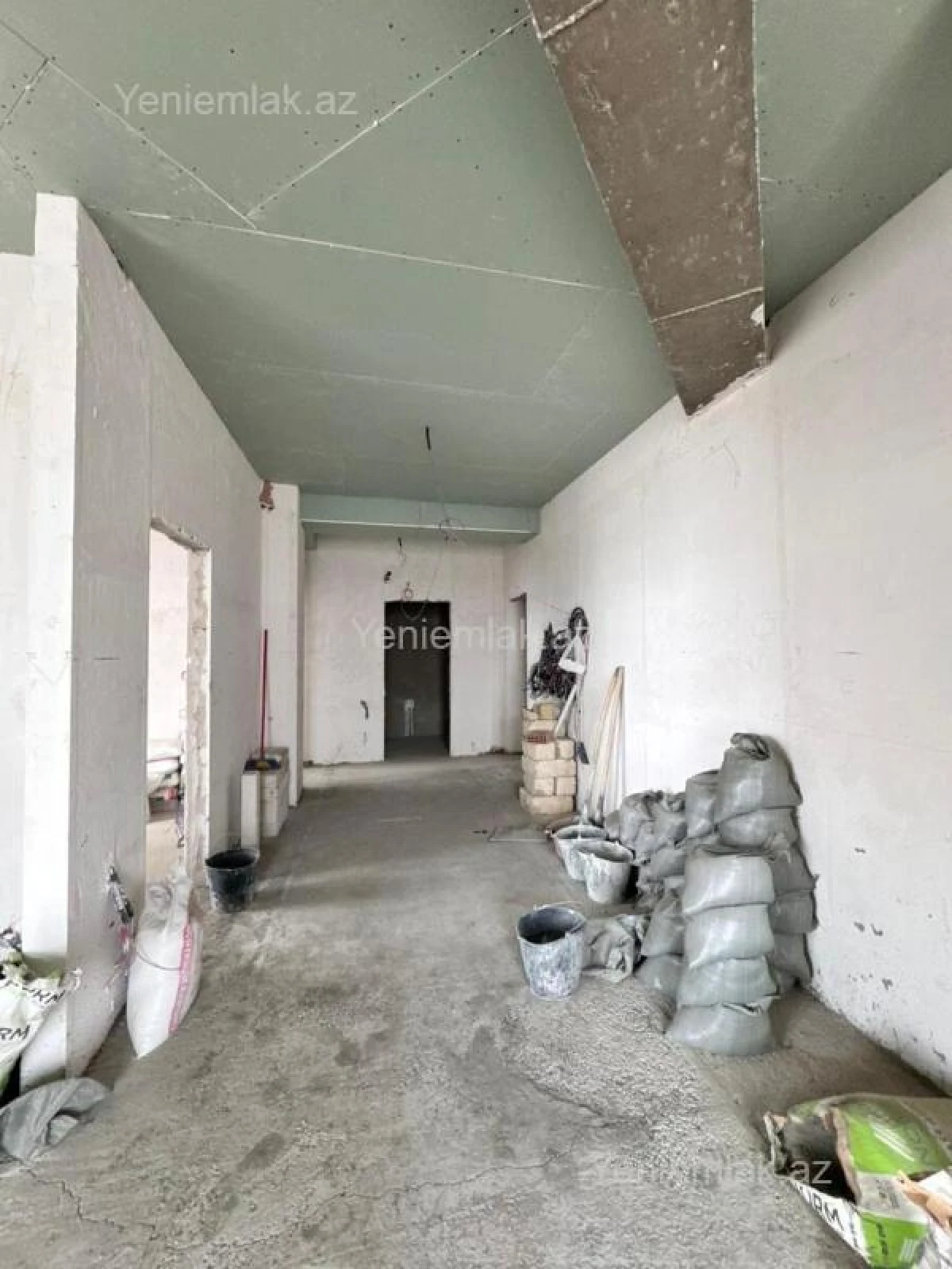 Satılır 3 otaqlı yeni tikili 101 m²