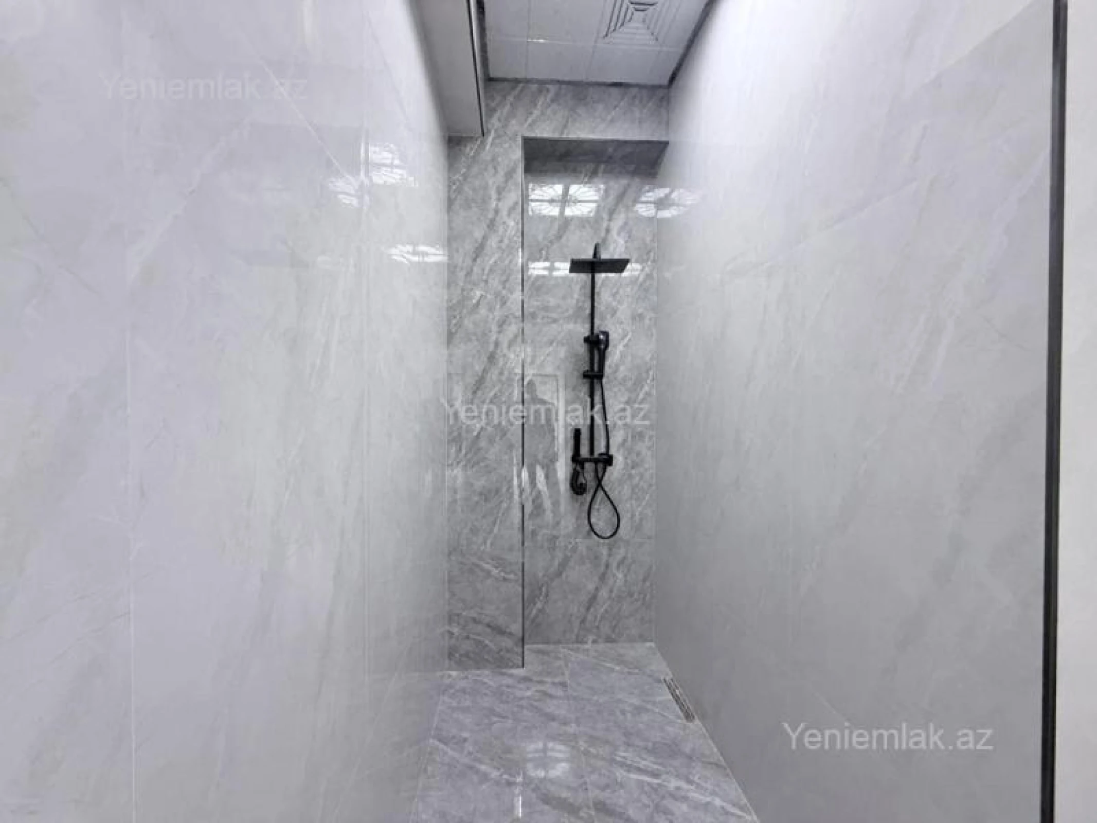 Satılır 3 otaqlı yeni tikili 95 m²