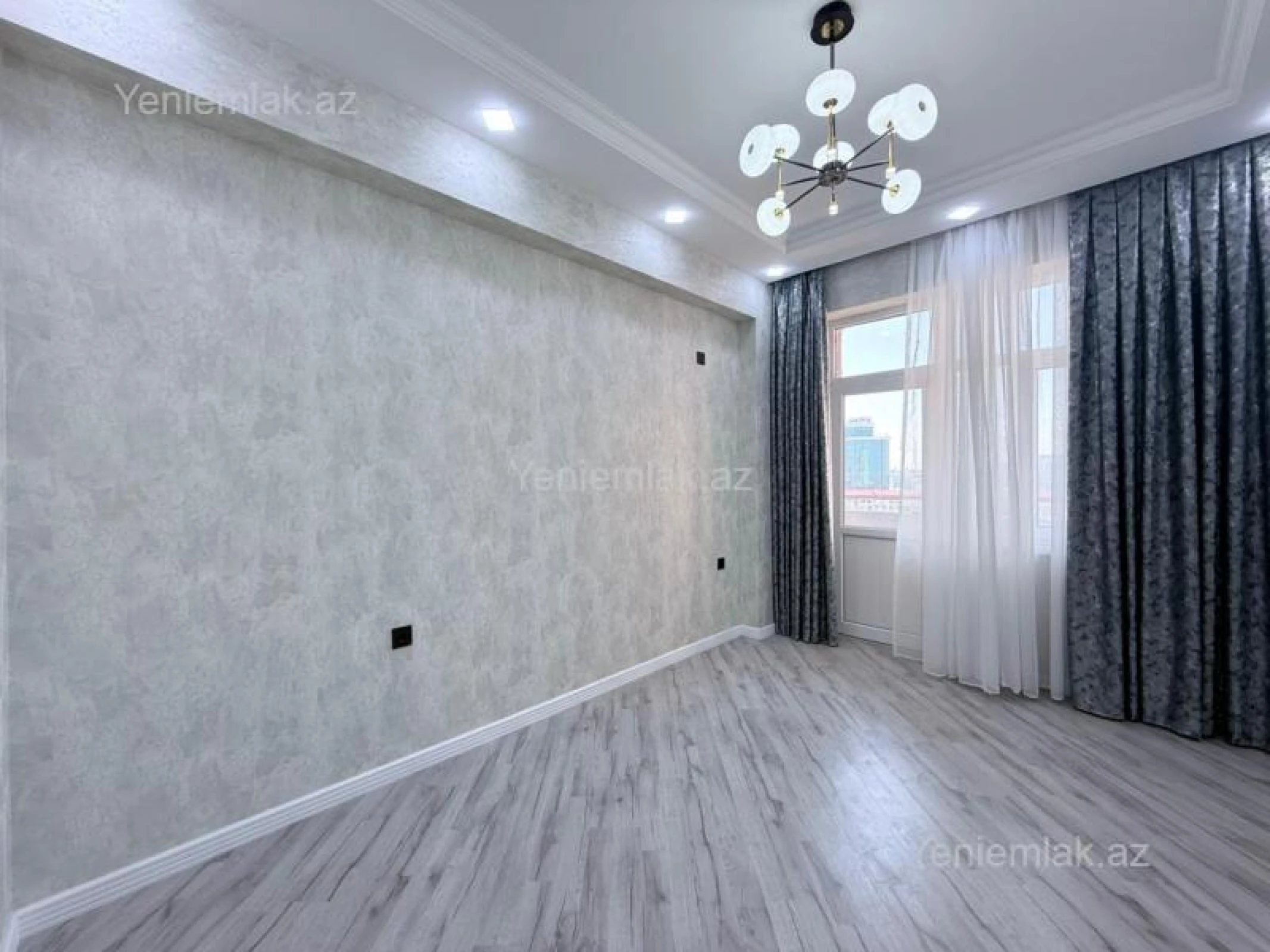 Satılır 3 otaqlı yeni tikili 95 m²