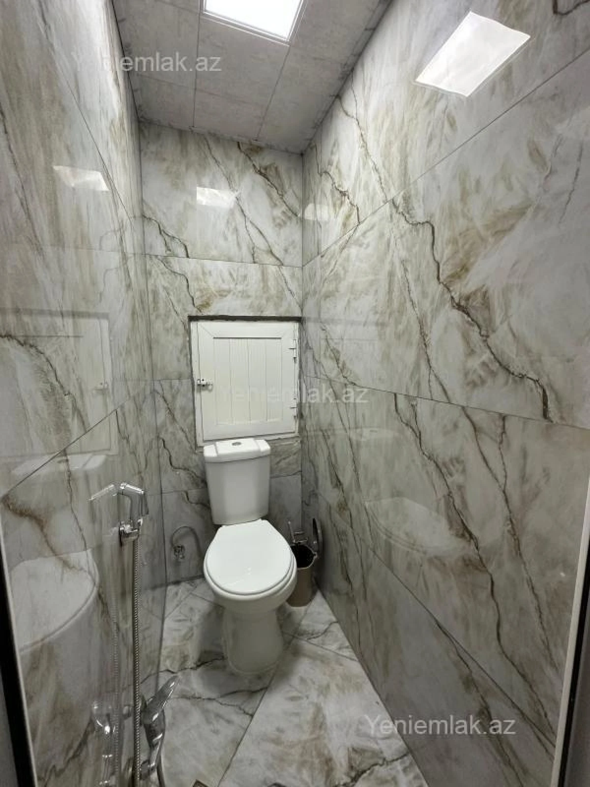 Satılır 2 otaqlı köhnə tikili 60 m²