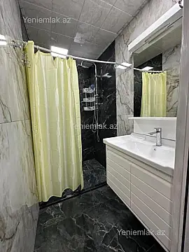 Satılır 2 otaqlı köhnə tikili 60 m²