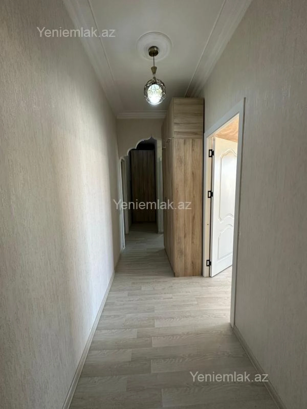 Satılır 2 otaqlı köhnə tikili 60 m²