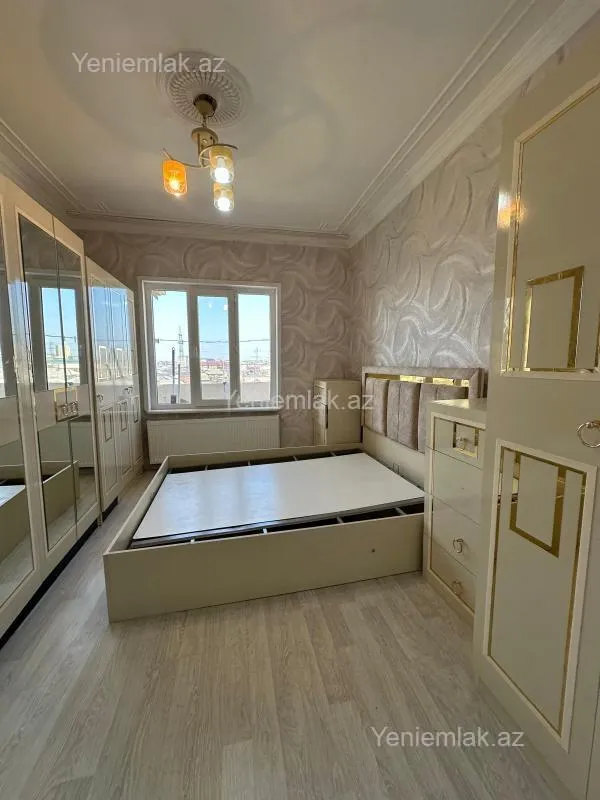 Satılır 2 otaqlı köhnə tikili 60 m²