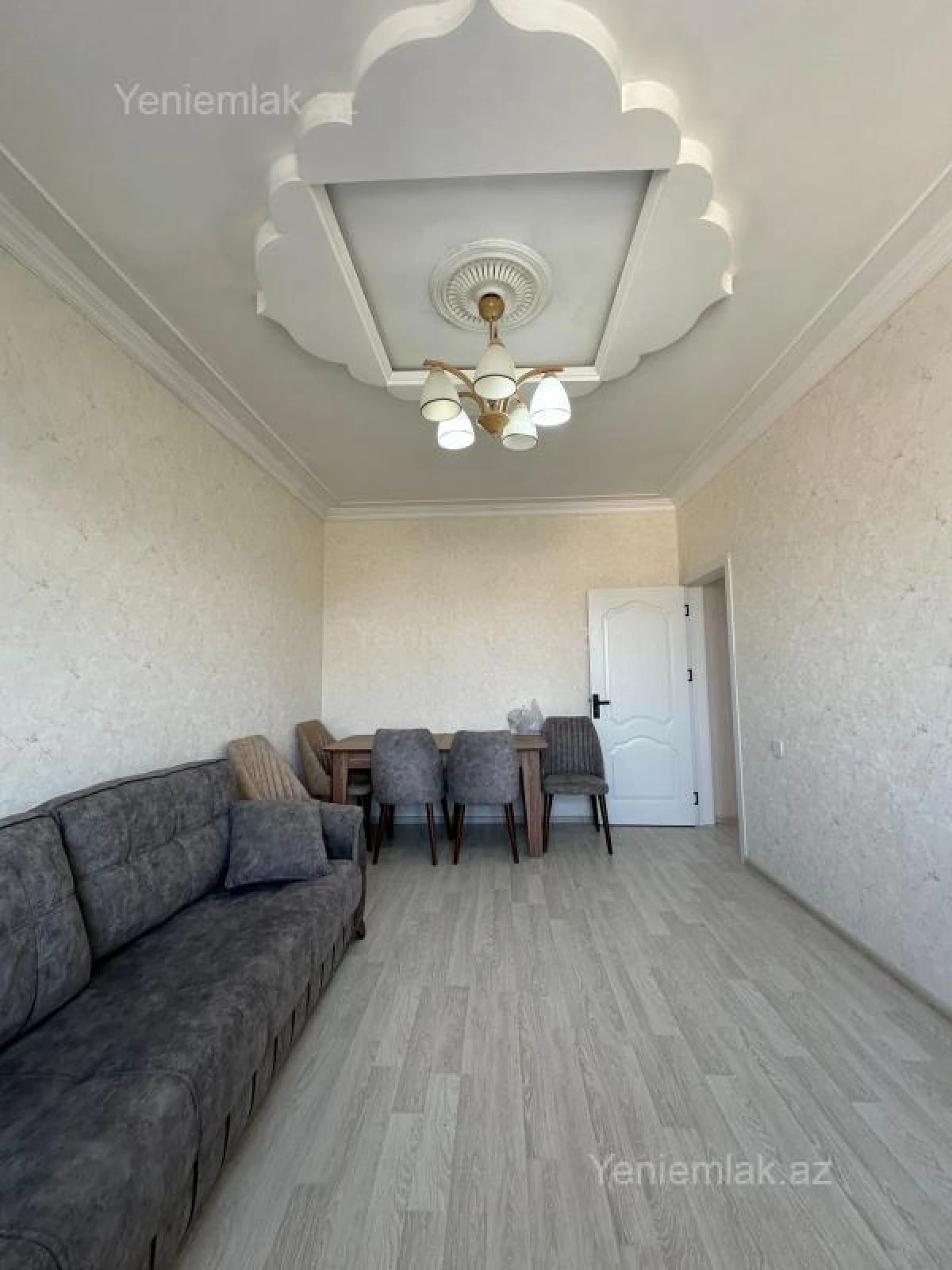 Satılır 2 otaqlı köhnə tikili 60 m²
