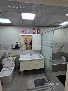 Satılır 3 otaqlı köhnə tikili 70 m²