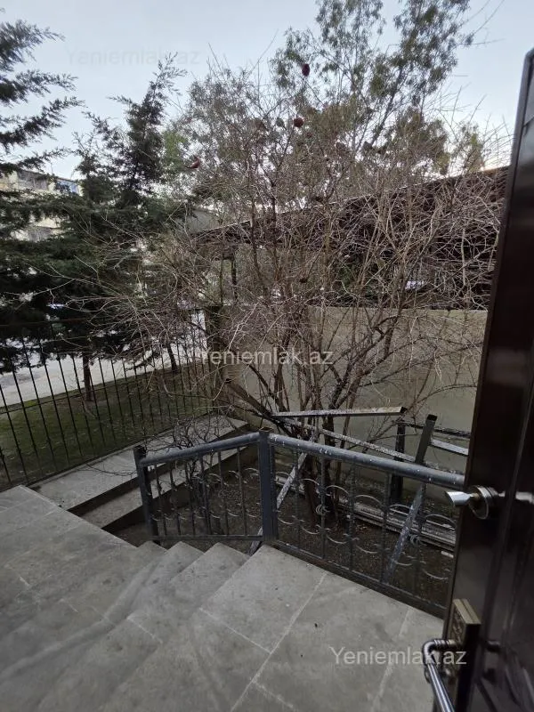 Satılır 3 otaqlı köhnə tikili 70 m²