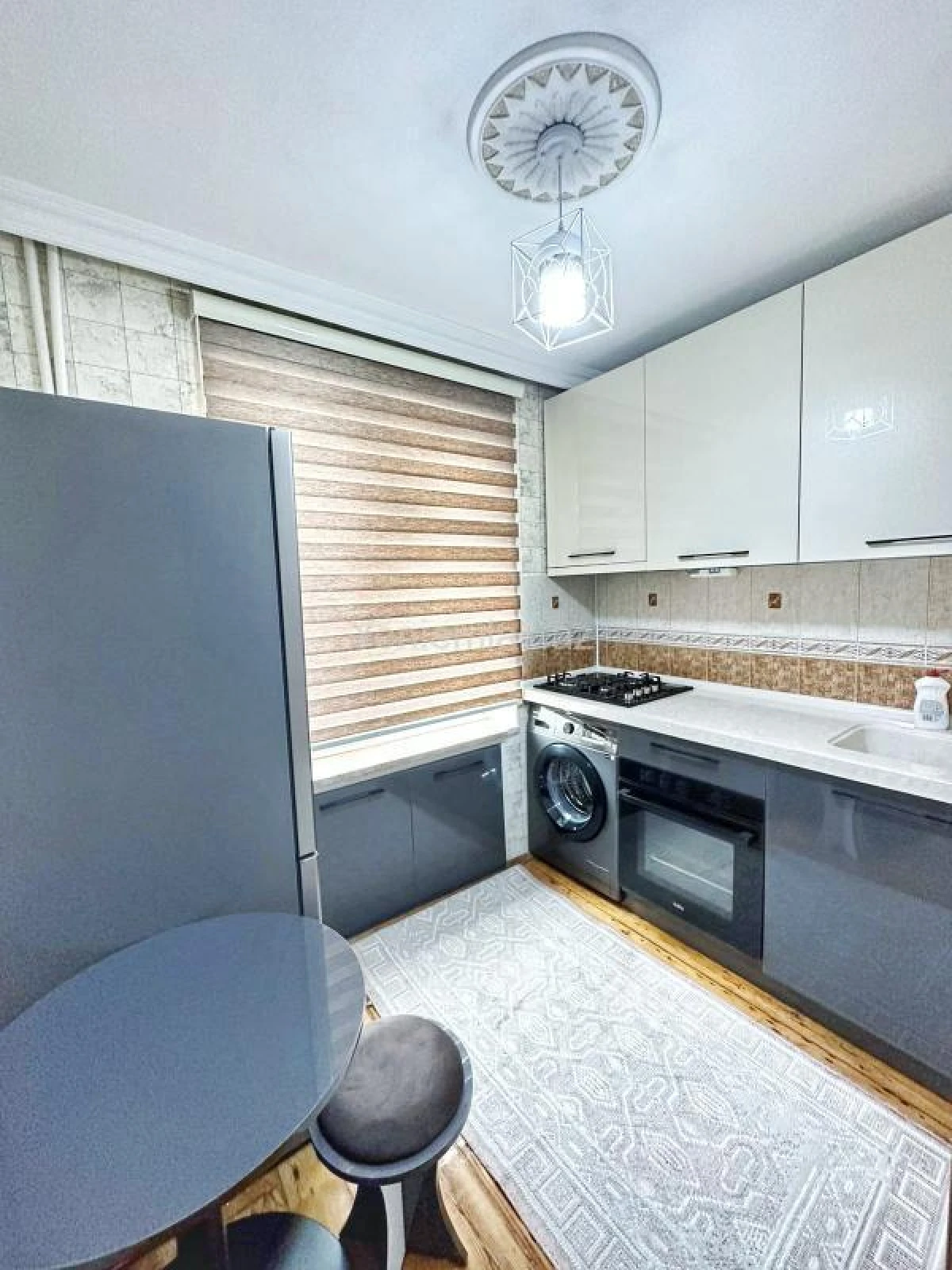 Satılır 3 otaqlı köhnə tikili 80 m²