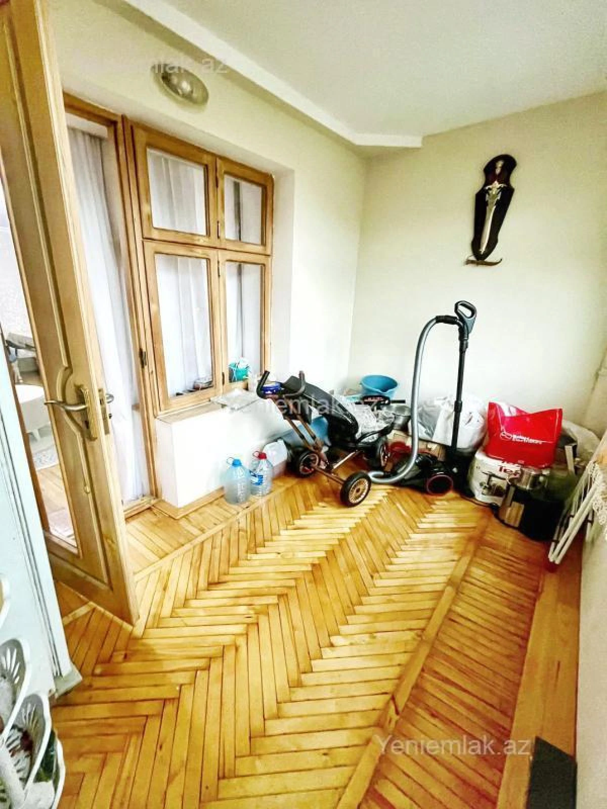Satılır 3 otaqlı köhnə tikili 80 m²