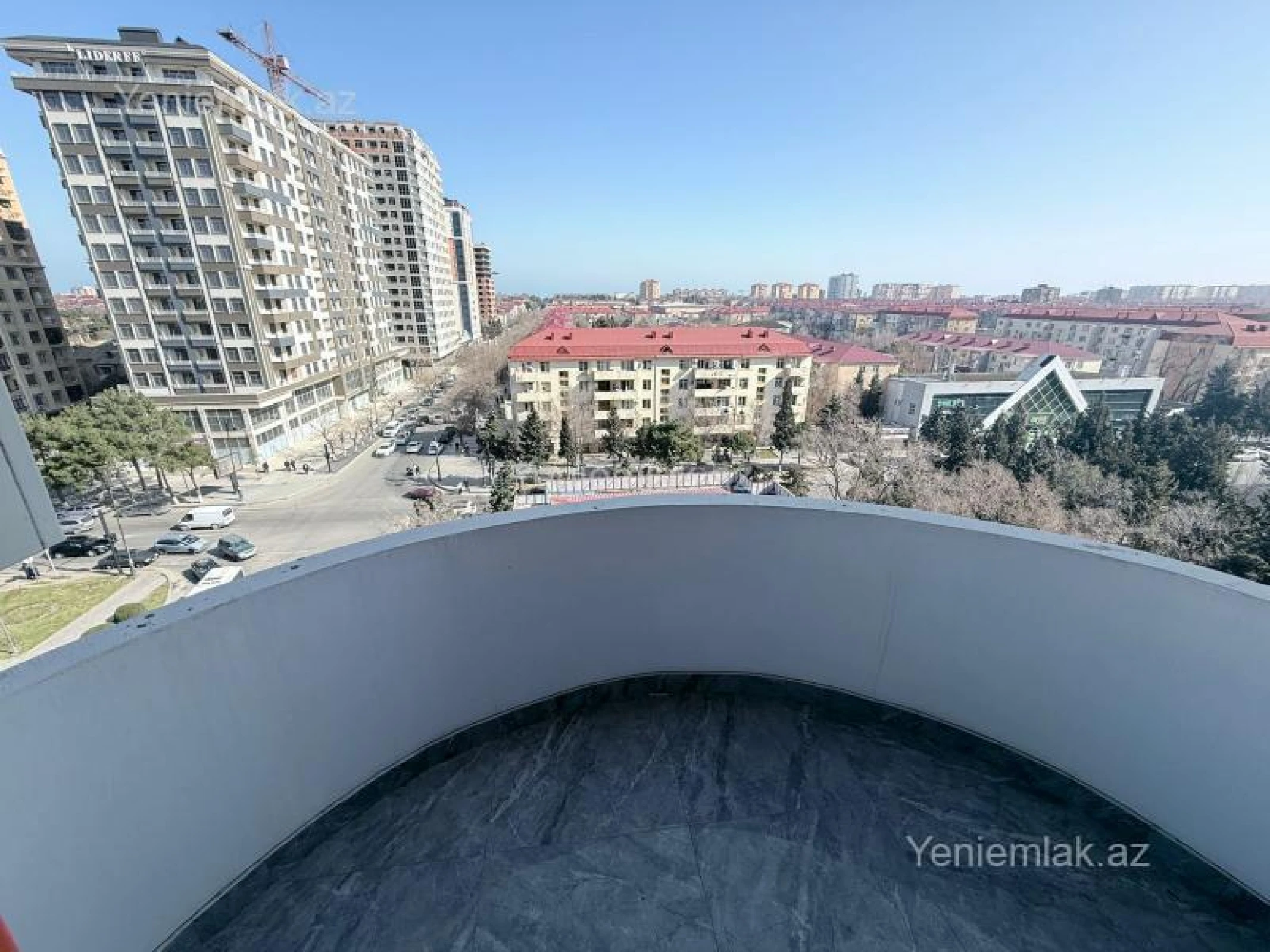 Satılır 3 otaqlı yeni tikili 93 m²
