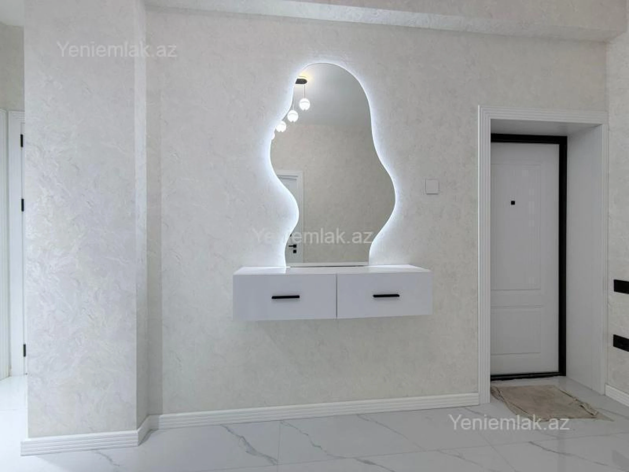 Satılır 3 otaqlı yeni tikili 93 m²
