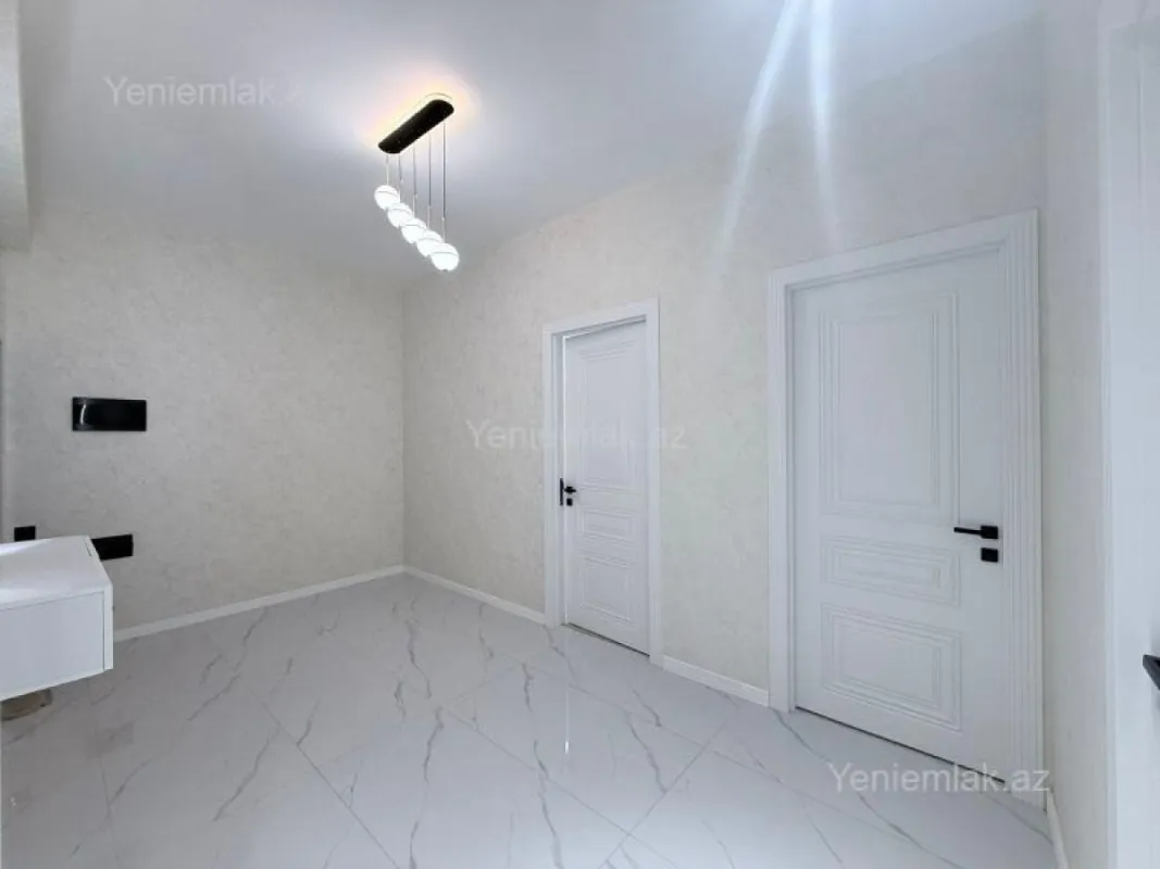 Satılır 3 otaqlı yeni tikili 93 m²