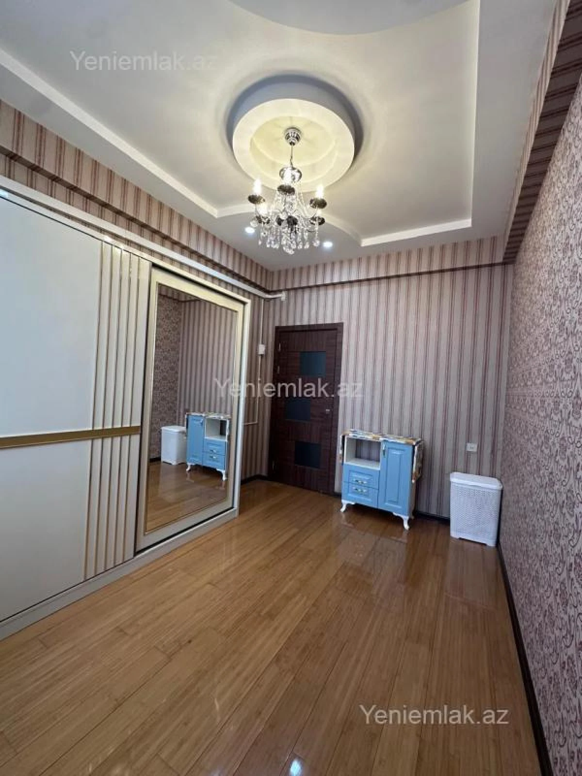 Satılır 3 otaqlı yeni tikili 87 m²